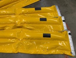 heavy duty oil spill containment boom