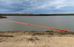 texas boom 7 ft turbidity curtain   discharge control   jan022  
